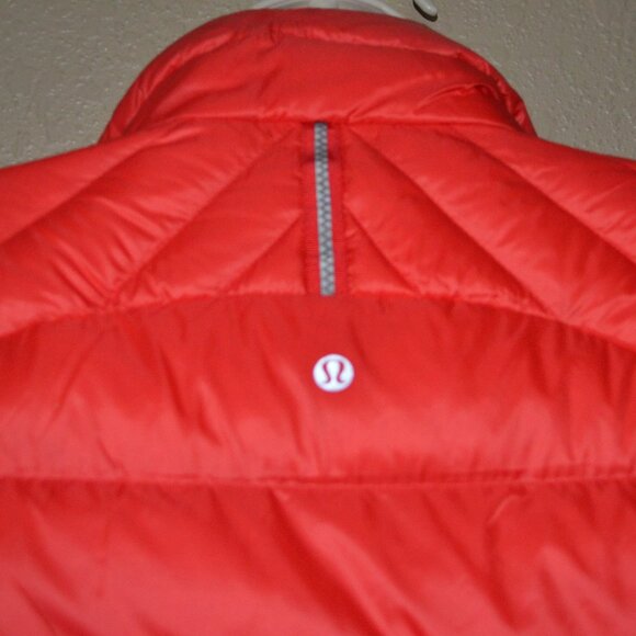 $248 Sz 4 Lululemon Red What the Fluff Puffer Coat Jacket - Picture 7 of 8